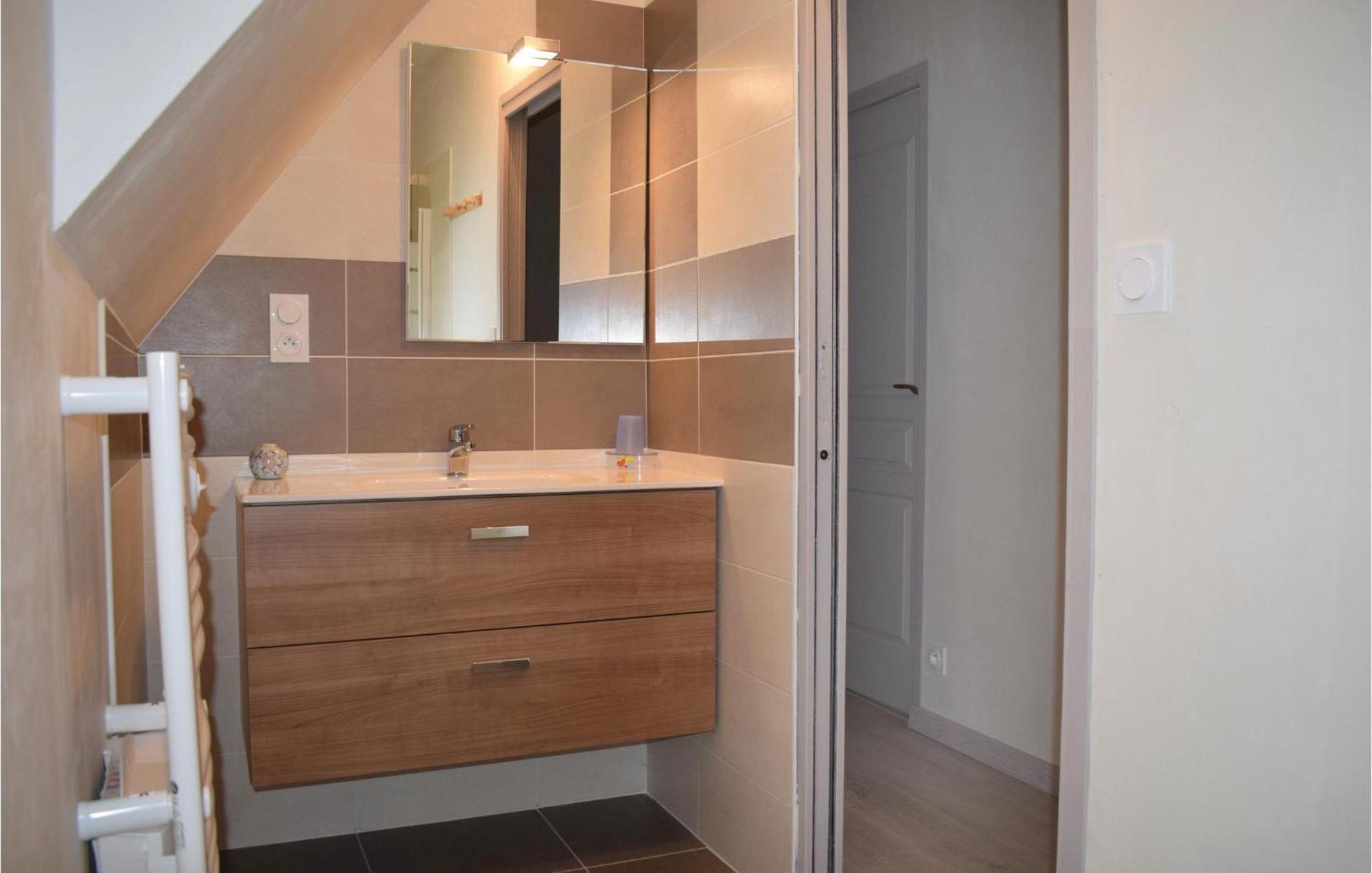 Gorgeous Home In Saint Alban With Kitchen Extérieur photo